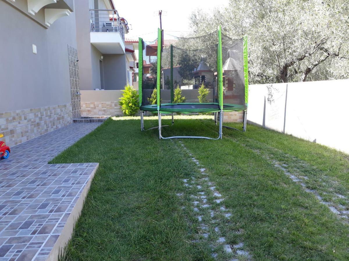 Nadiya House Villa Никити Екстериор снимка